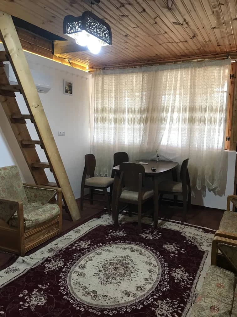 اقامتگاه بومگردی مهرداد کلبه 1
