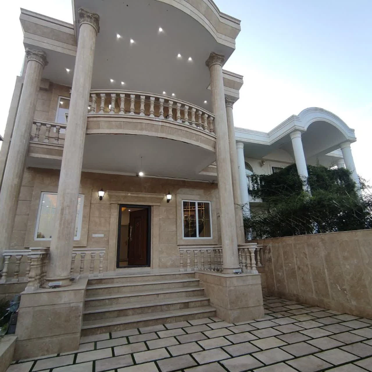 ویلا استخردار سه خواب  نظری بابلسر