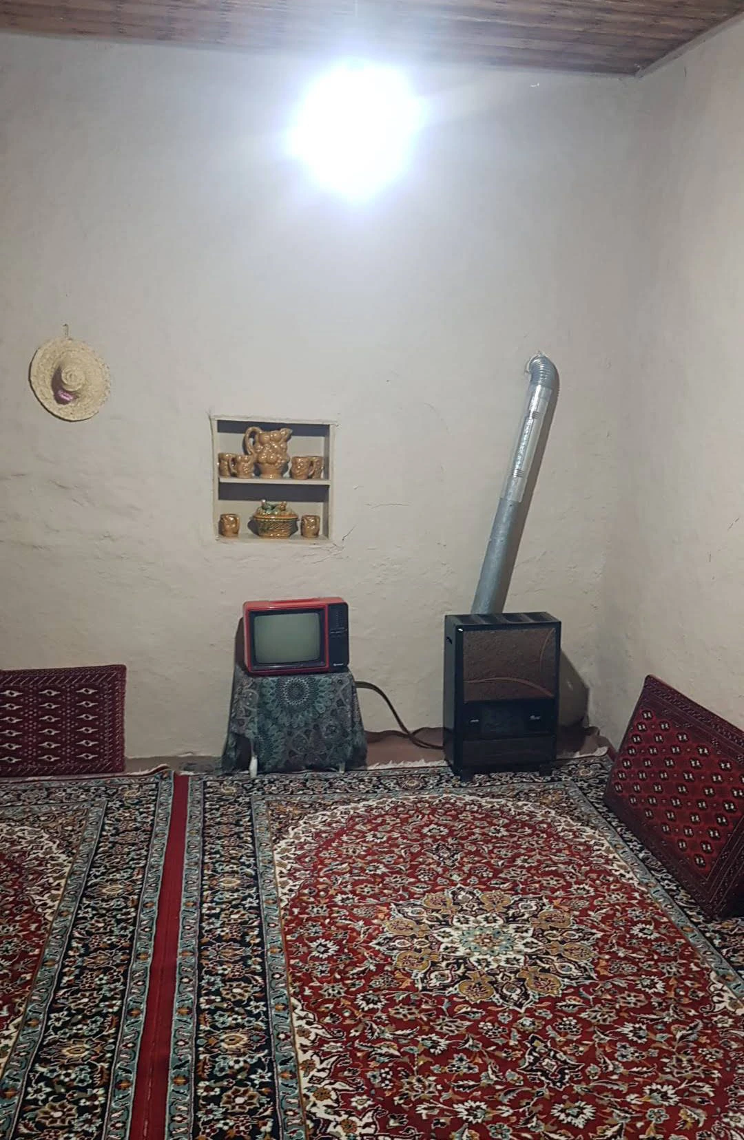 اقامتگاه آباجی لاهیجان