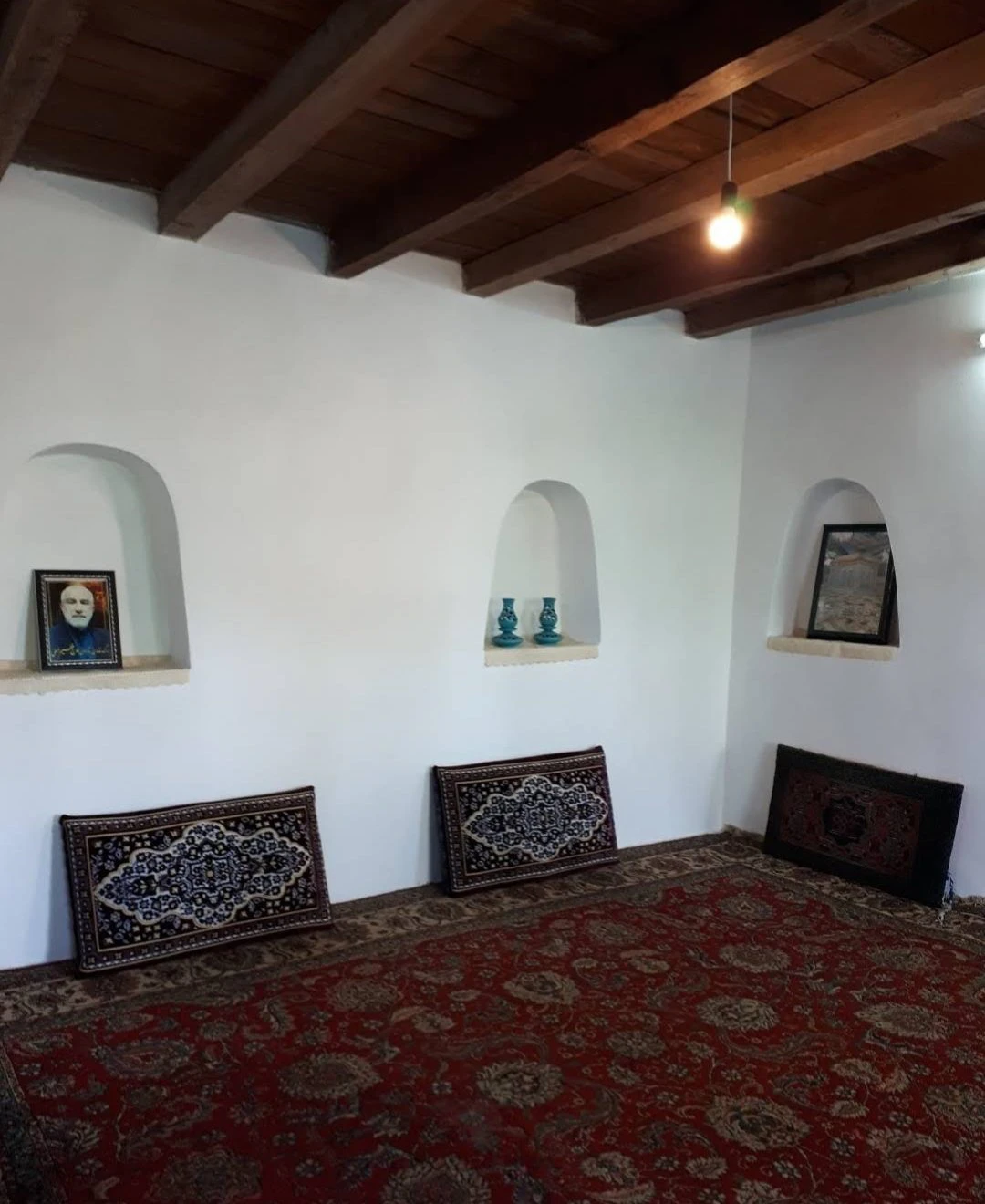 اقامتگاه بومگردی عسلی شفت