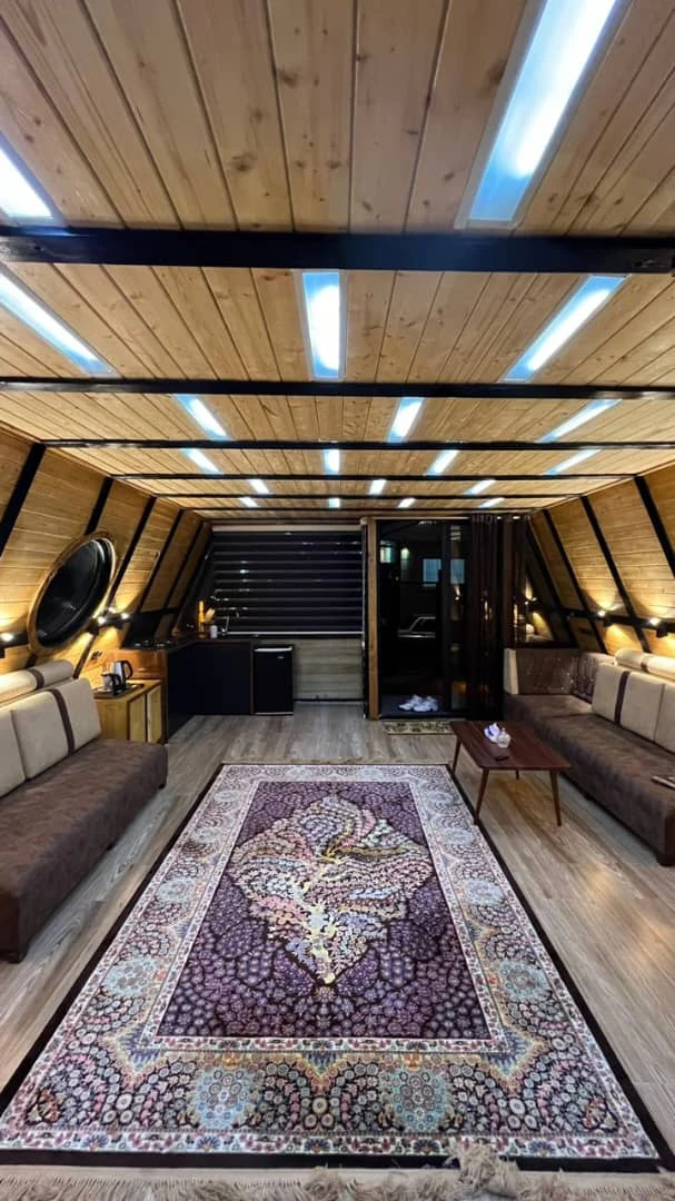 کلبه جکوزی دار گلها بندر انزلی