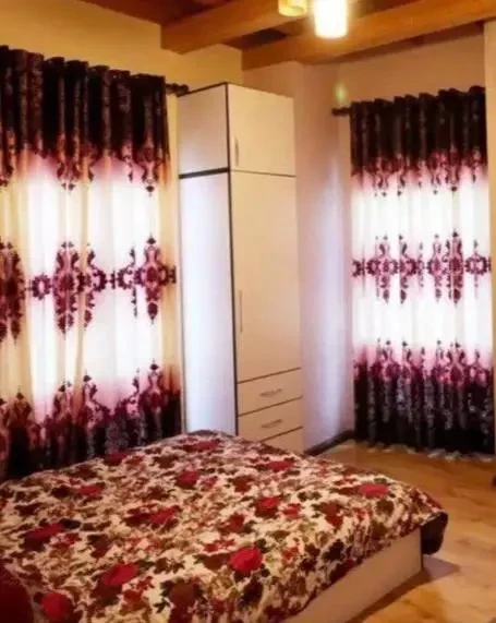 ویلای استخردار آبگرم بندرانزلی