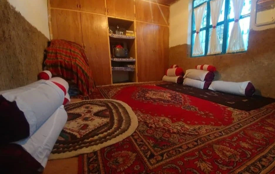 اقامتگاه عمو سلطان مرزن آباد