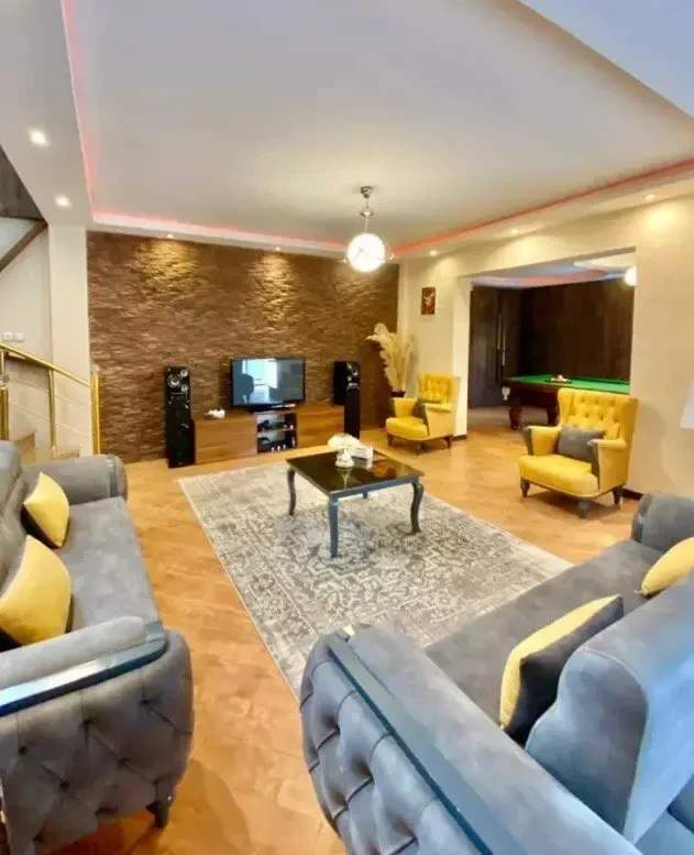 ویلا تریبلکس استخردار بندرانزلی