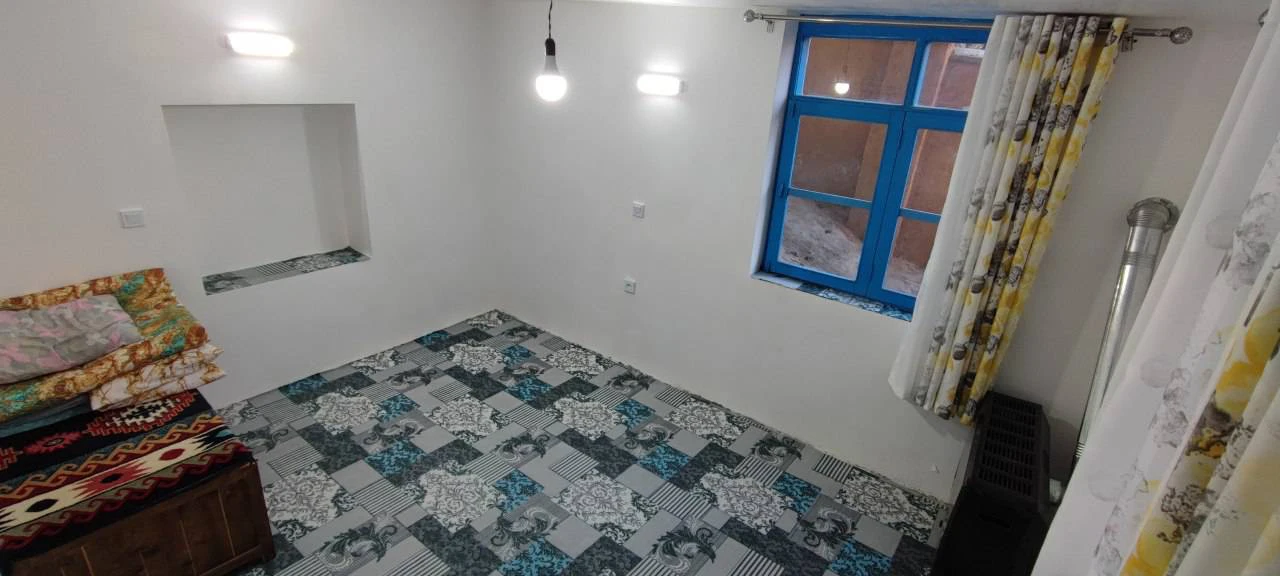 اقامتگاه بنفشه نگین ایلیا مرزن آباد