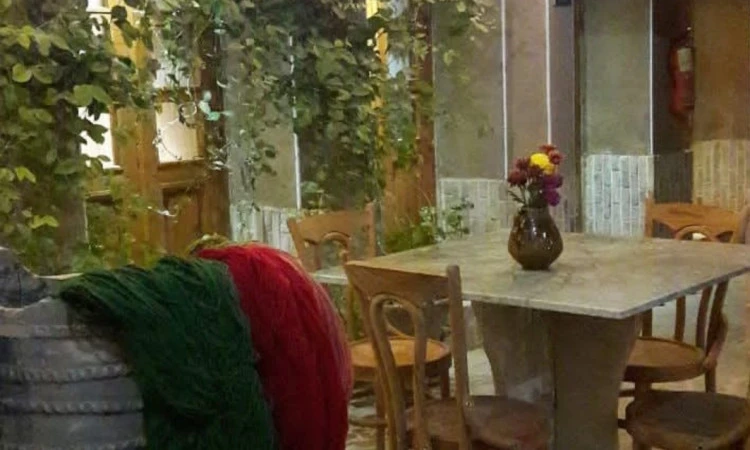 سروا (اتاق پنج دری)