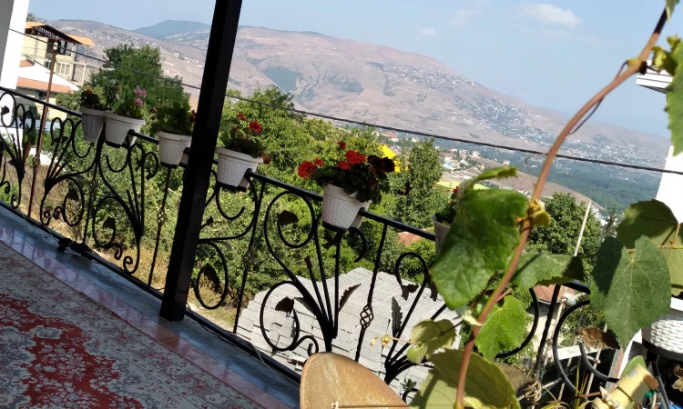 سوئیت با منظره کلاردشت