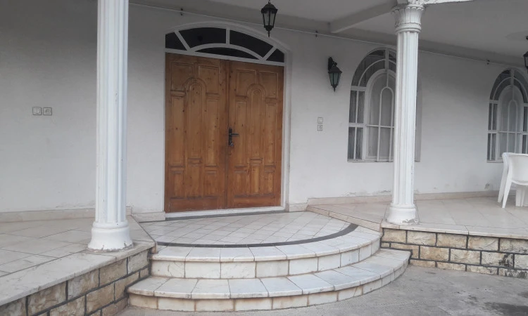 اجاره سوئیت حیاط دار کلاردشت