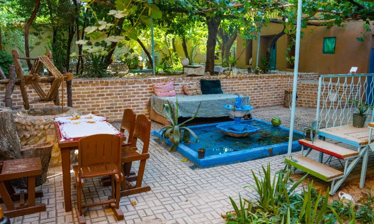 سرای مادری (مهتاب)