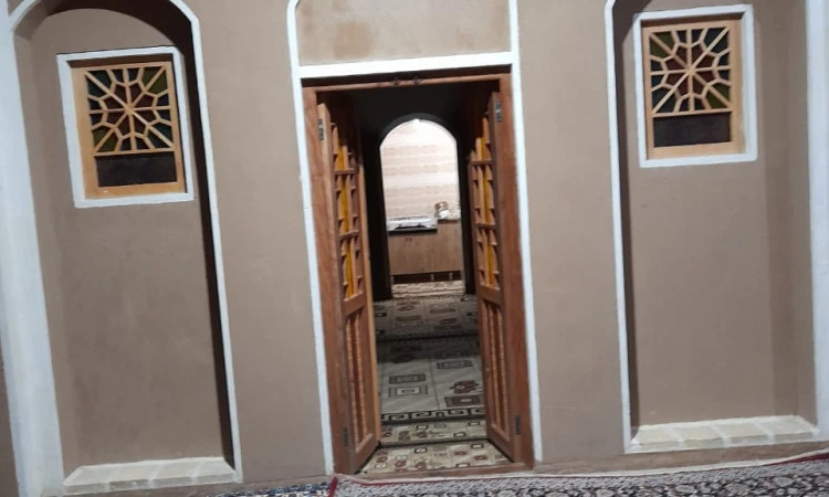 حاج عباسعلی (اتاق پنج)