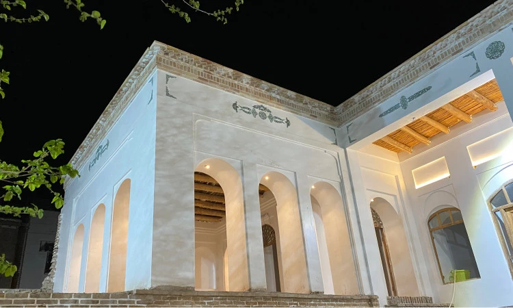 اقامتگاه سنتی عمارت ضیغمی سبزوار ( واحد پوران دخت )
