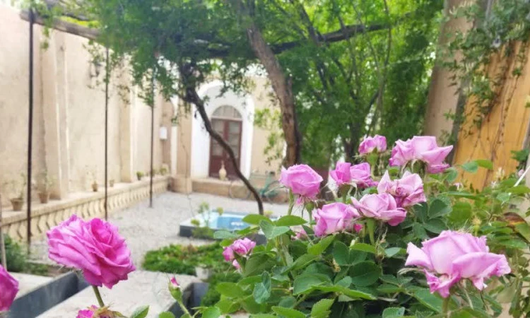 اقامتگاه عمارت دلگشای ماهان (سوئیت سنتی شاه نشین)