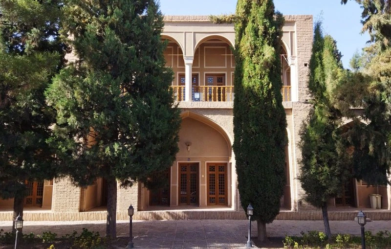اقامتگاه سنتی شاه ولی ماهان ( واحد سه دری )