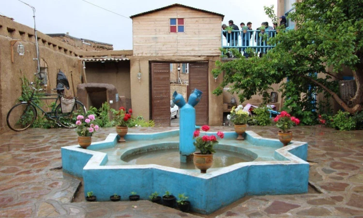 اقامتگاه جاده ابریشم نیشابور (سرای کدخدا خانجان)