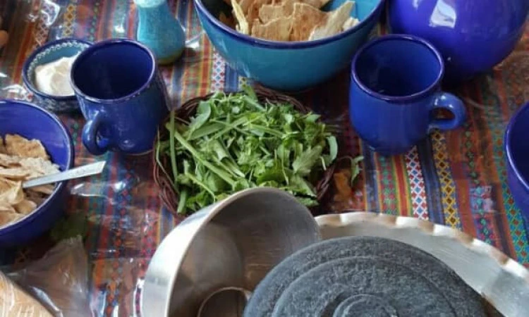 اقامتگاه جاده ابریشم نیشابور (سرای مامان جان)
