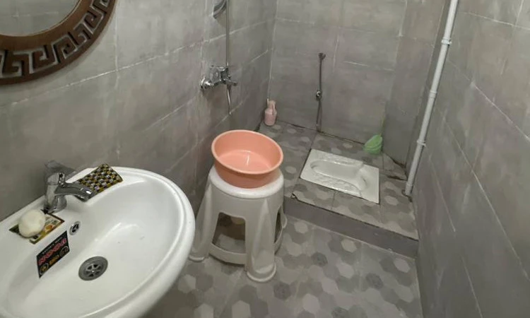 بوم گردی قلعه افرینش هرمز ( اتاق سبز )