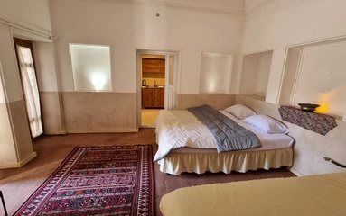 اقامتگاه سنتی شاه ولی ماهان ( واحد سه دری )