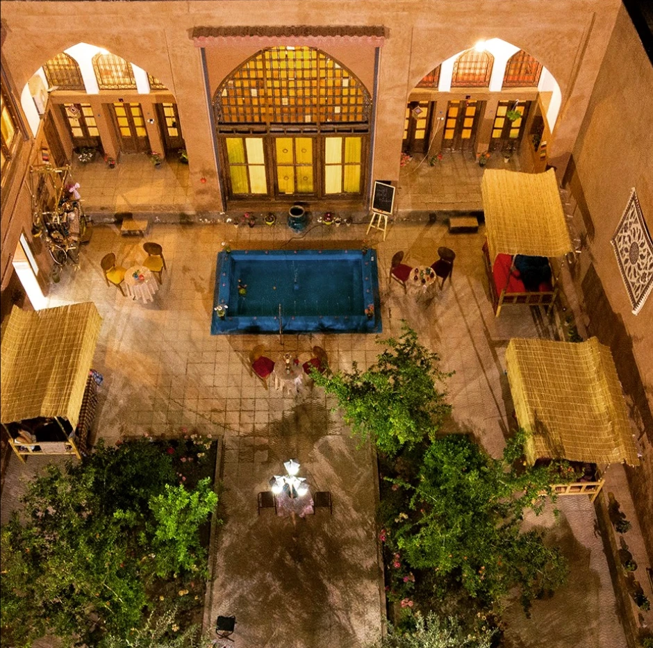 اقامتگاه نارگل اصفهان (اتاق 2)